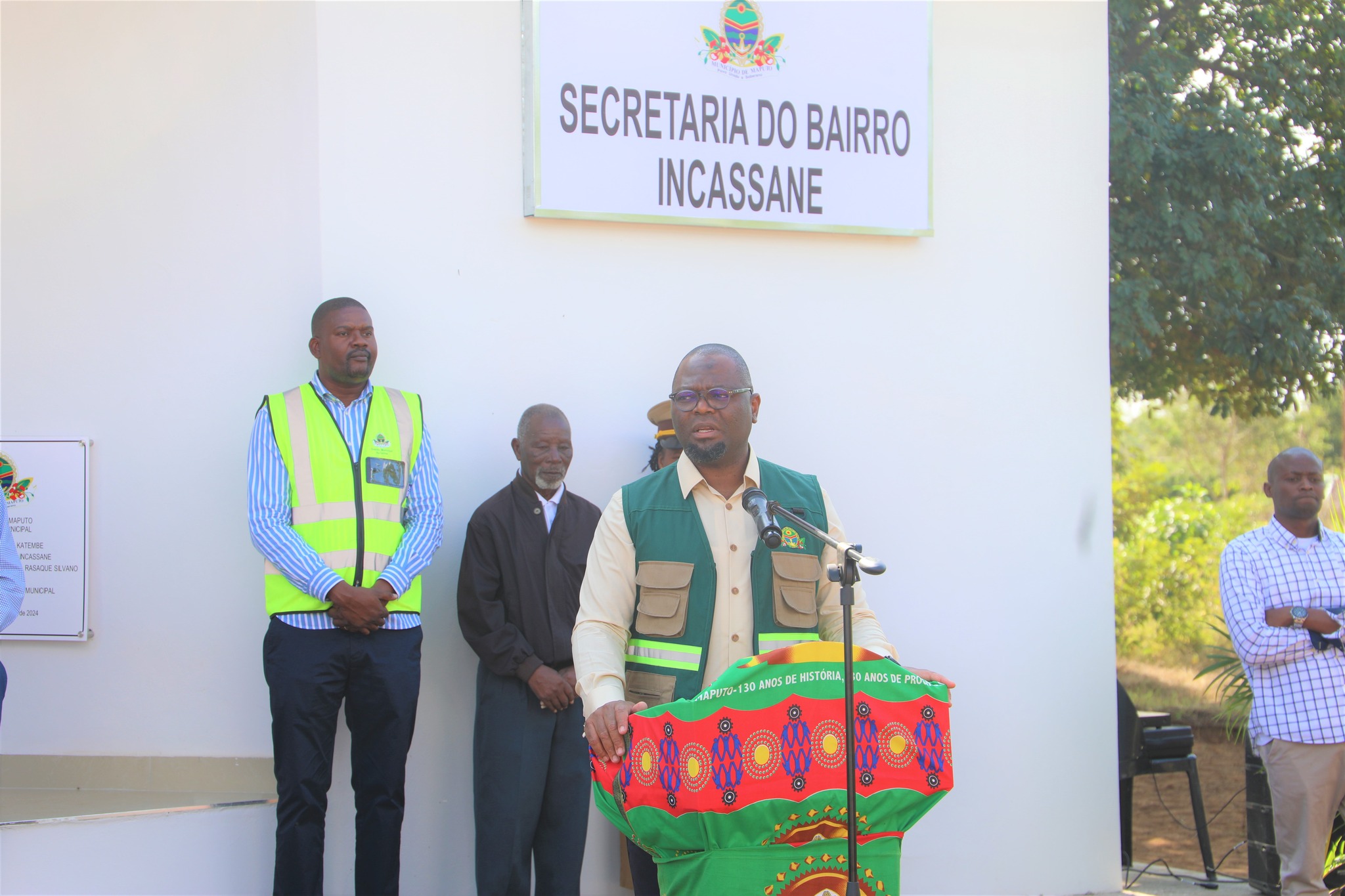Rasaque Manhiquene inaugura secretaria do bairro Incassane